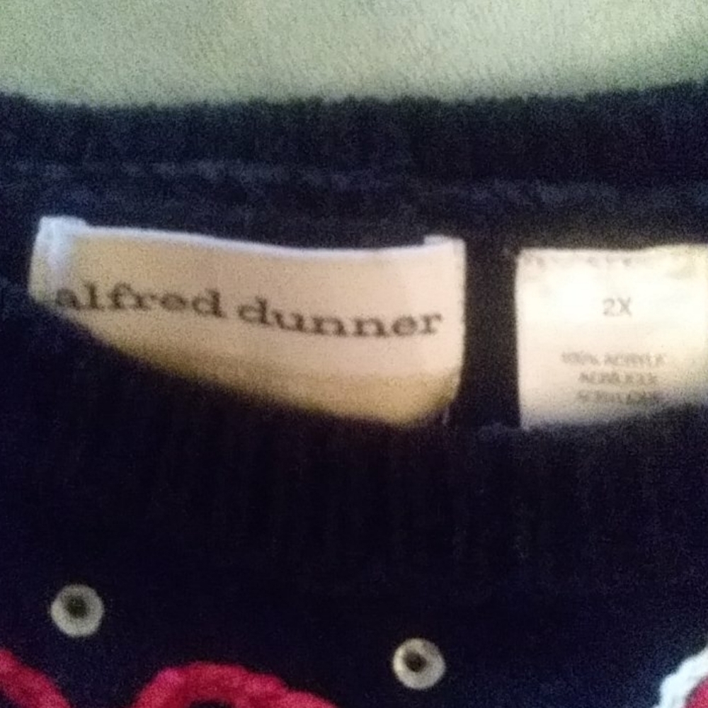 Sweater - Picture 3 of 3
